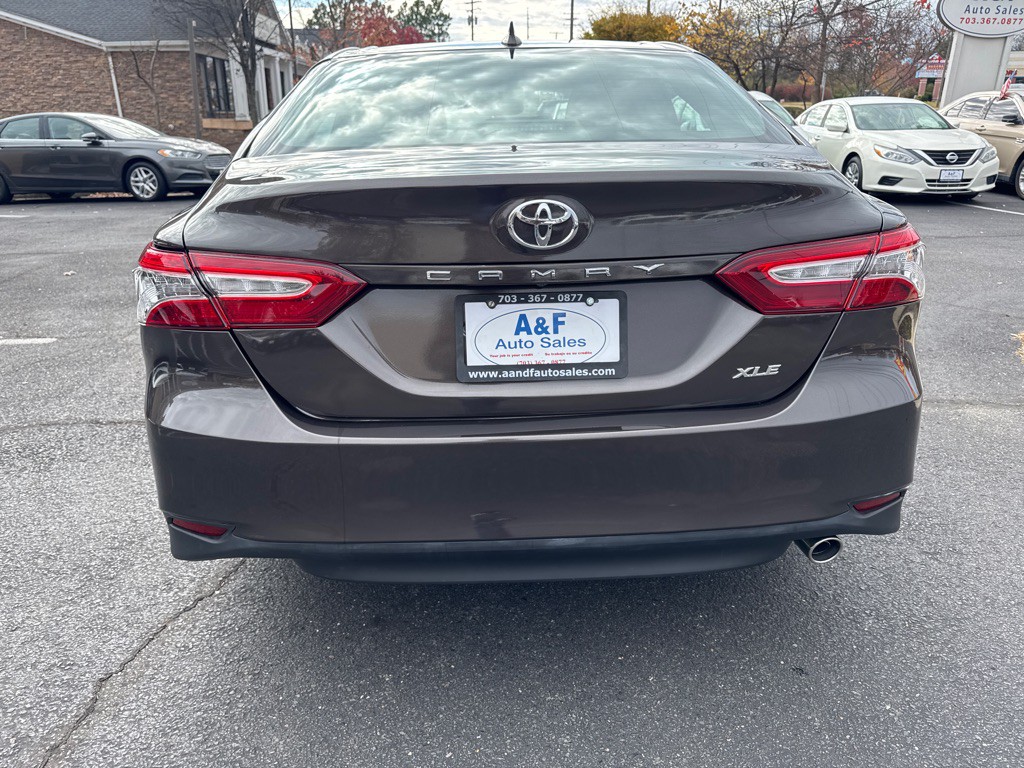 2019 Toyota Camry Image 6