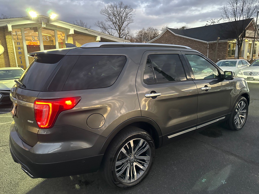 2016 Ford Explorer Image 7