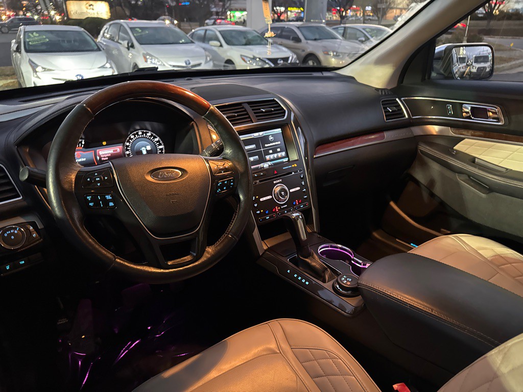 2016 Ford Explorer Image 17