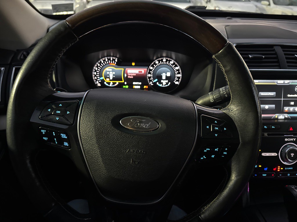 2016 Ford Explorer Image 20