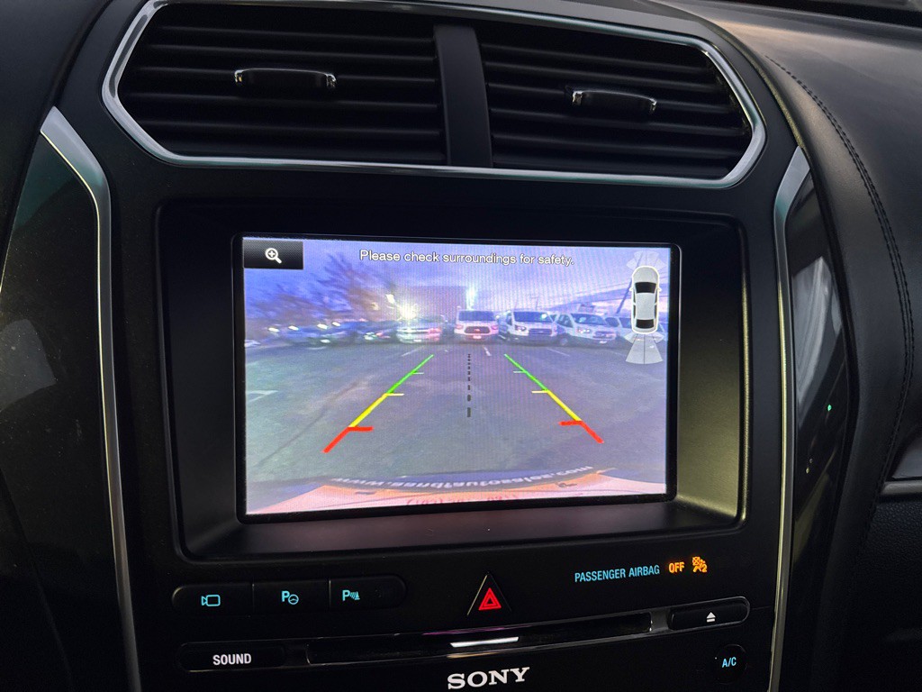 2016 Ford Explorer Image 22