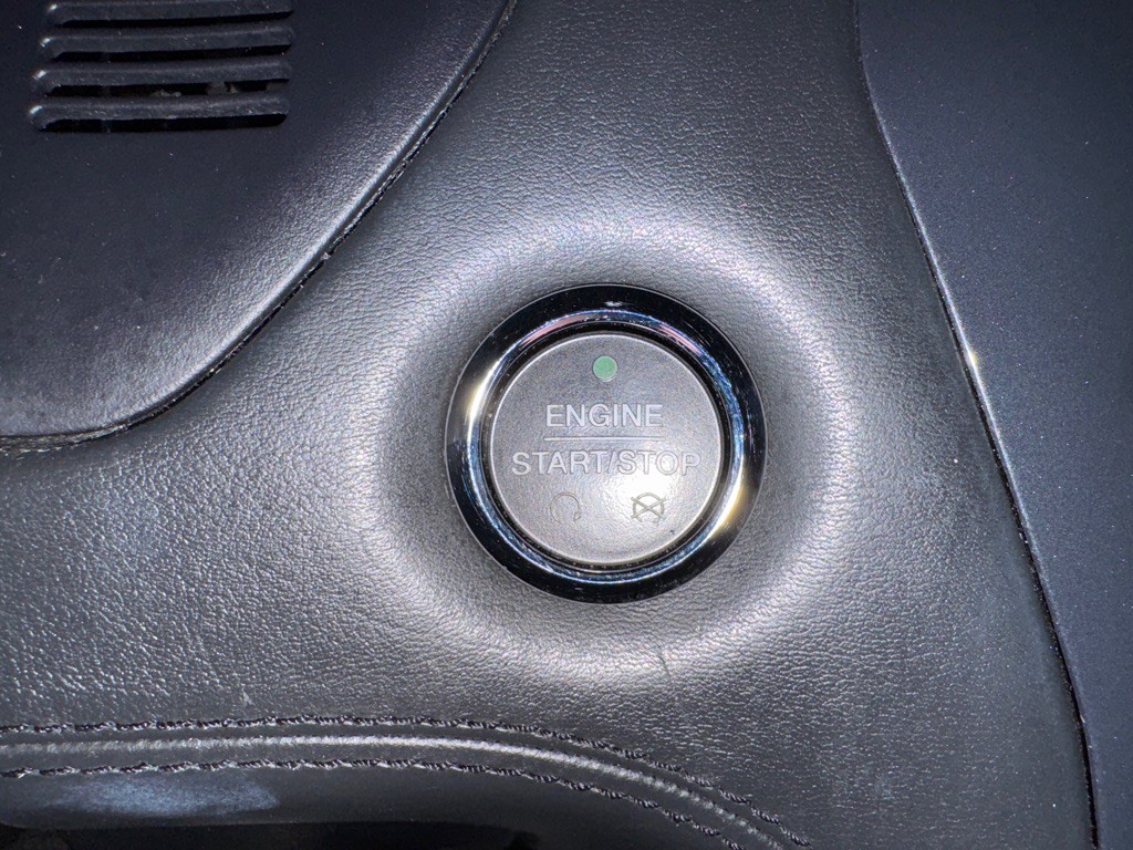 2016 Ford Explorer Image 23