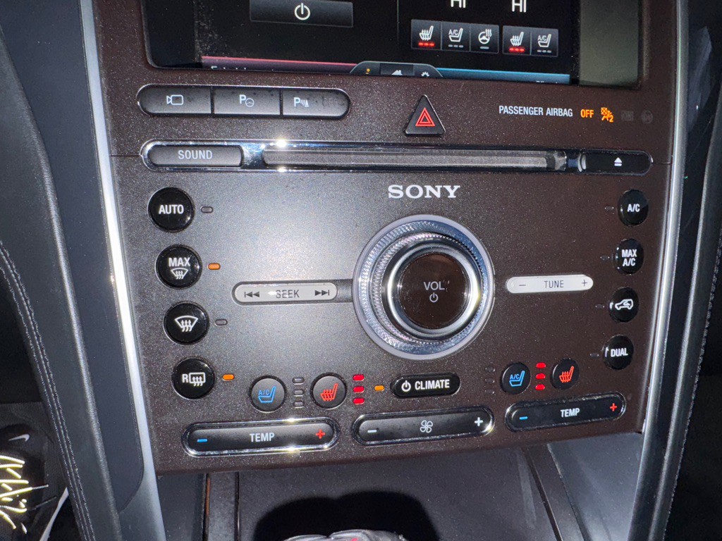 2016 Ford Explorer Image 24