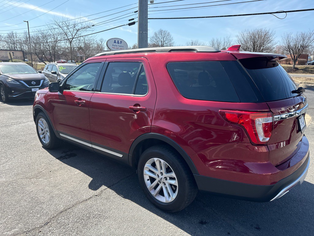 2017 Ford Explorer Image 5