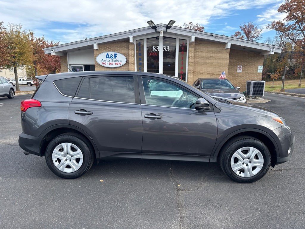 2015 Toyota Rav4 Image 8