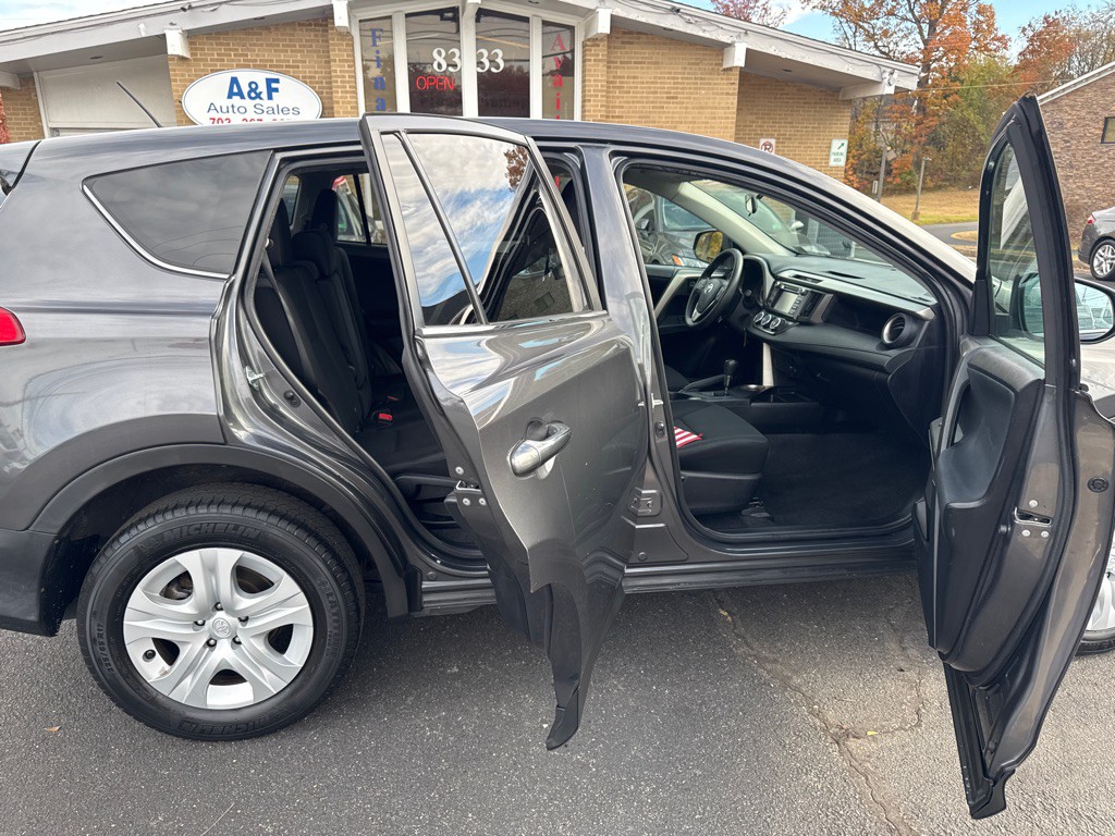 2015 Toyota Rav4 Image 12