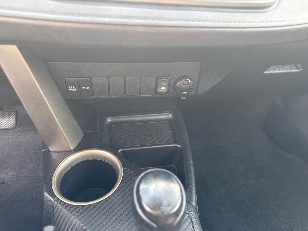 2015 Toyota Rav4 Image 20