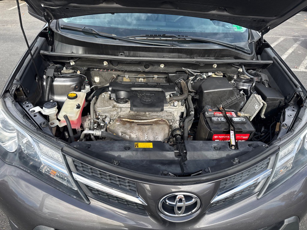 2015 Toyota Rav4 Image 21