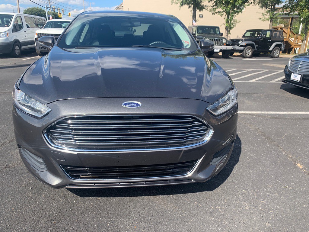 2016 Ford Fusion Image 20
