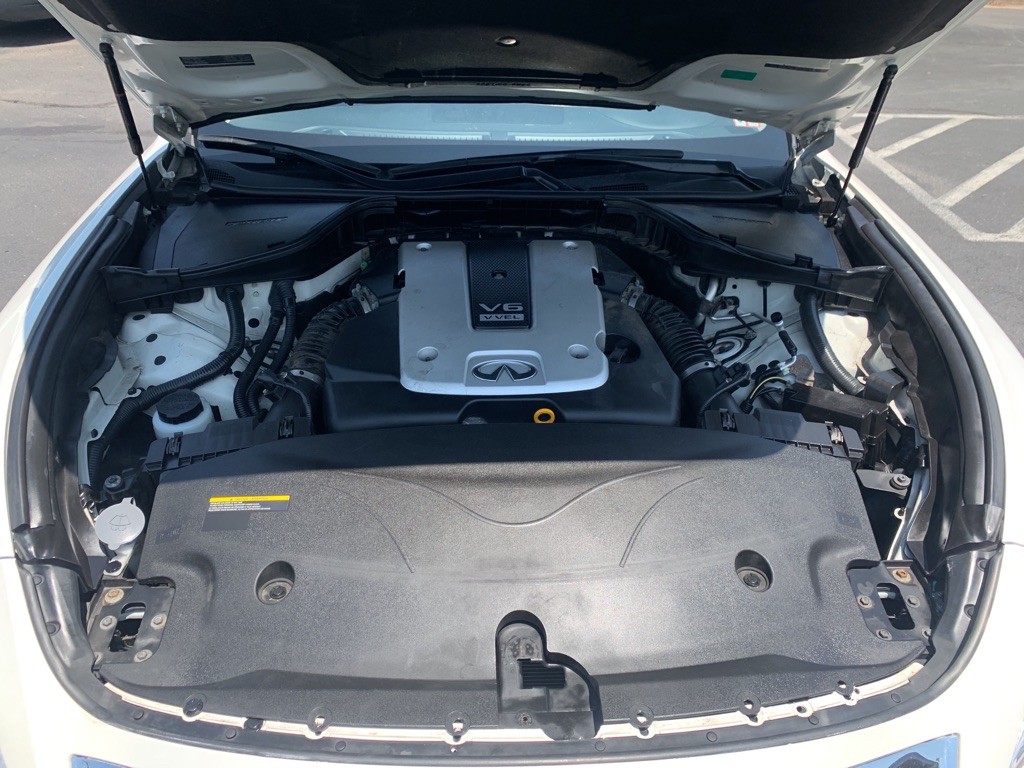 2015 INFINITI Q70 Image 20