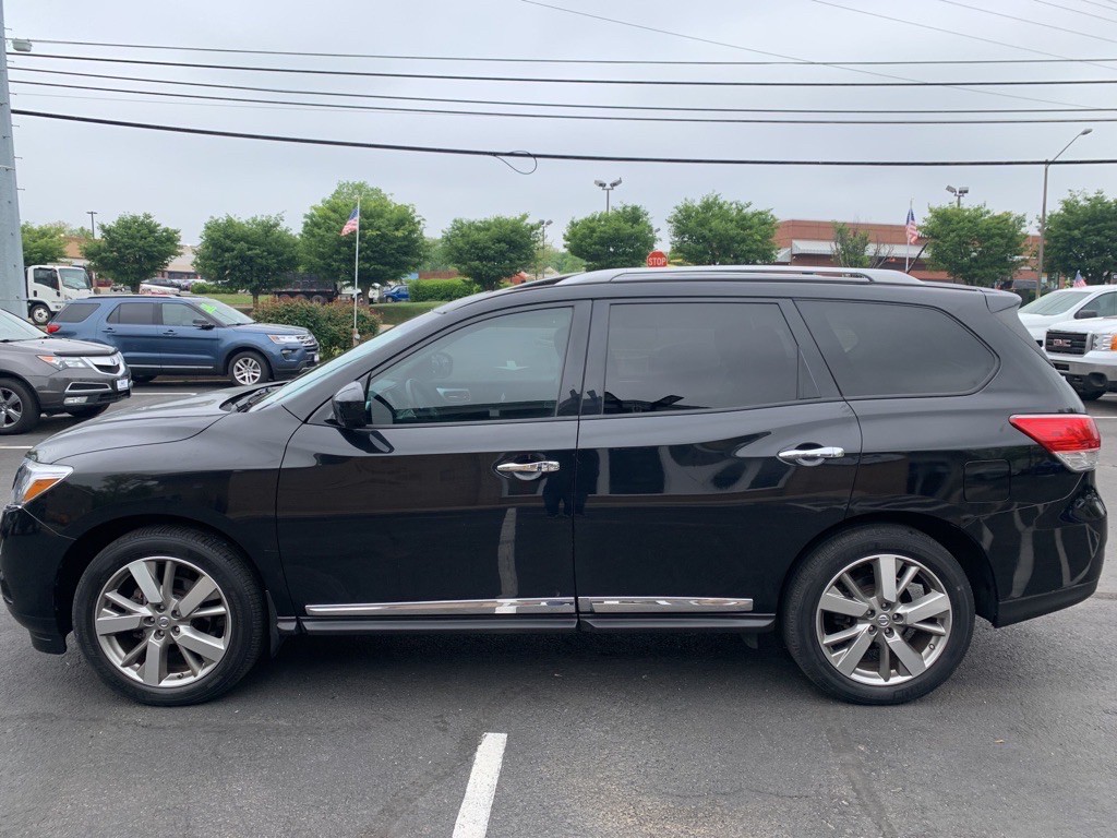 2016 Nissan Pathfinder Image 25
