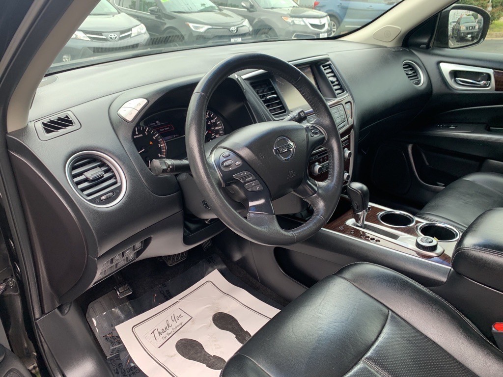 2016 Nissan Pathfinder Image 34
