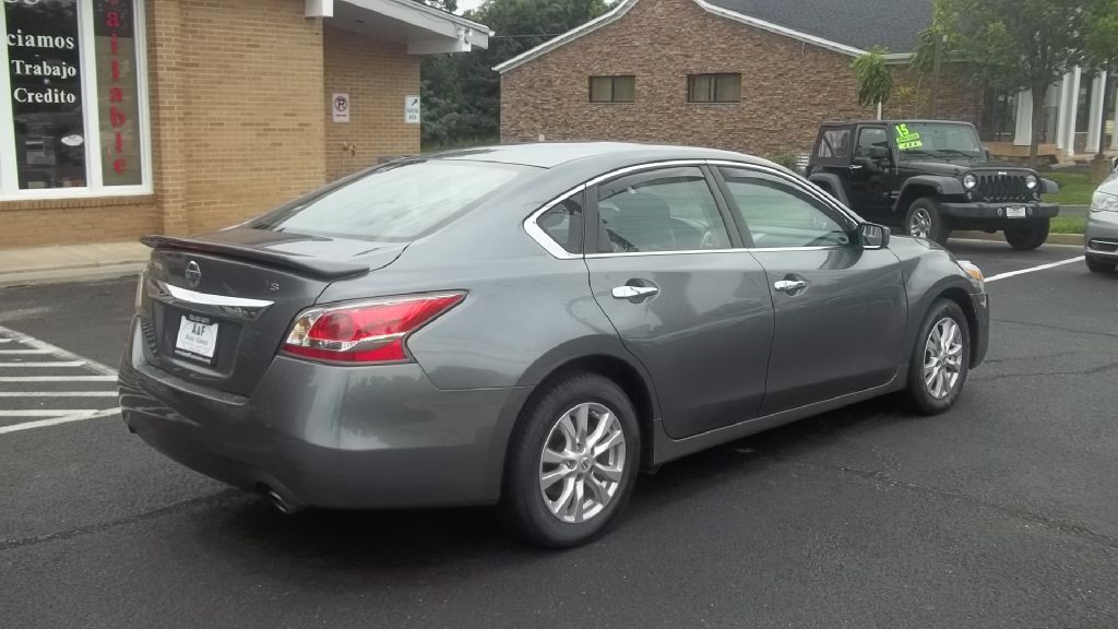 2015 Nissan Altima Image 7
