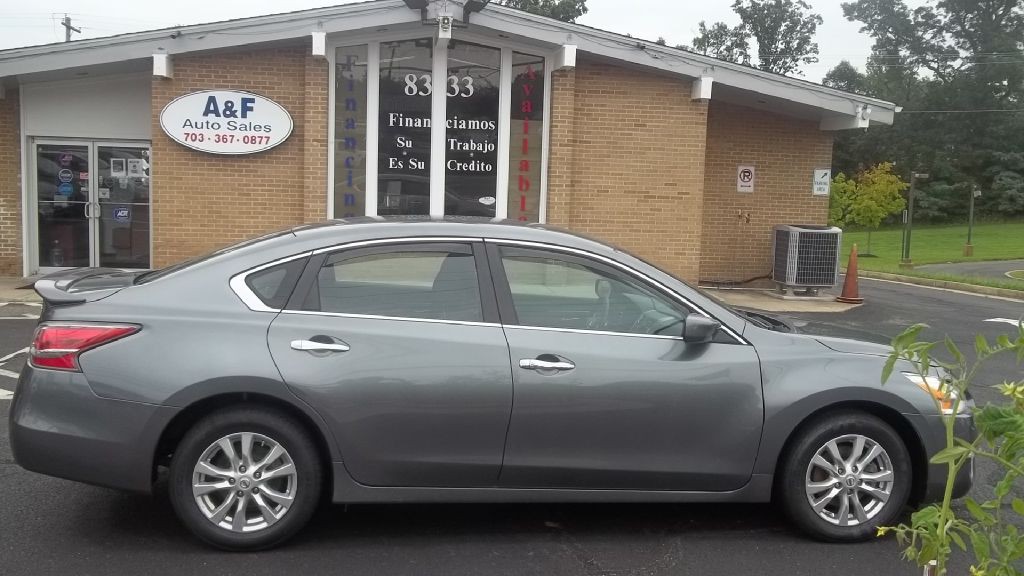 2015 Nissan Altima Image 8