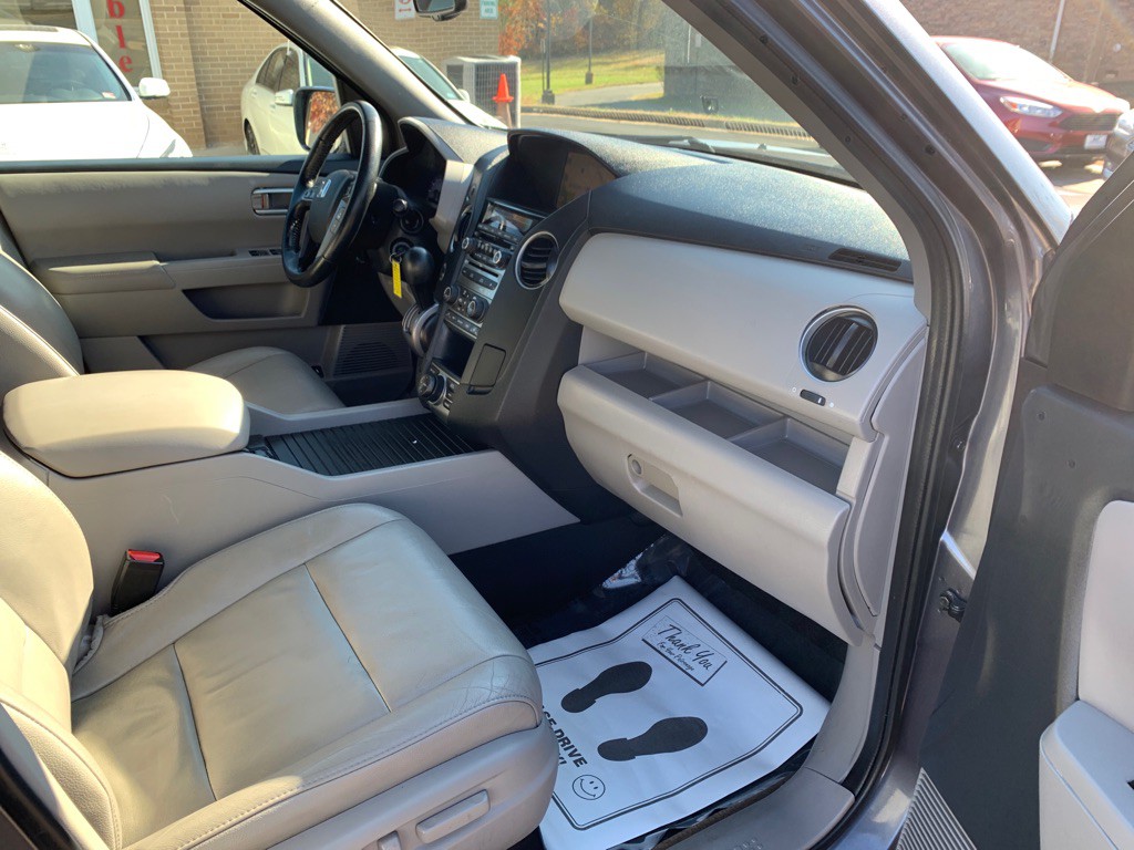 2015 Honda Pilot Image 9