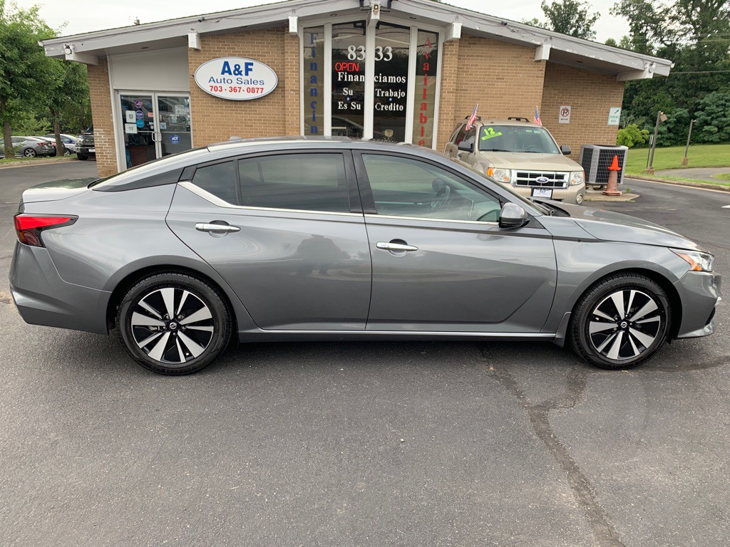 2019 Nissan Altima Image 8