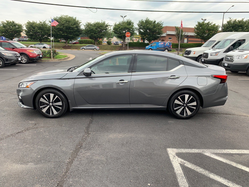 2019 Nissan Altima Image 4