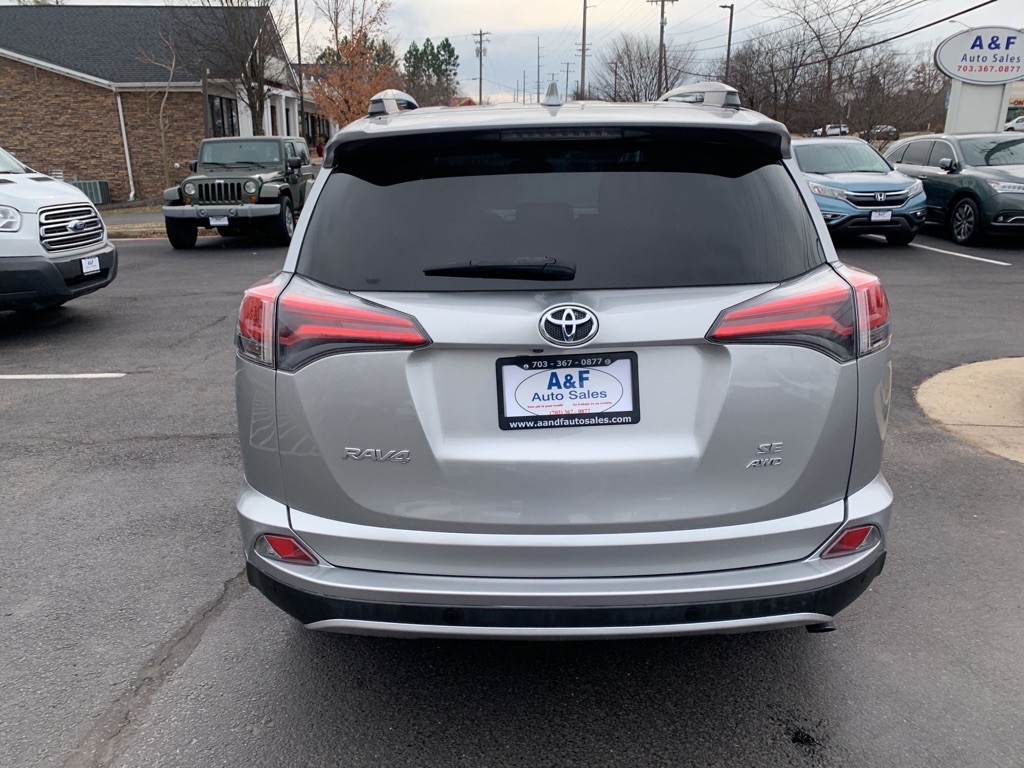 2017 Toyota Rav4 Image 6