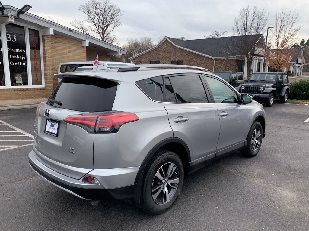 2017 Toyota Rav4 Image 7