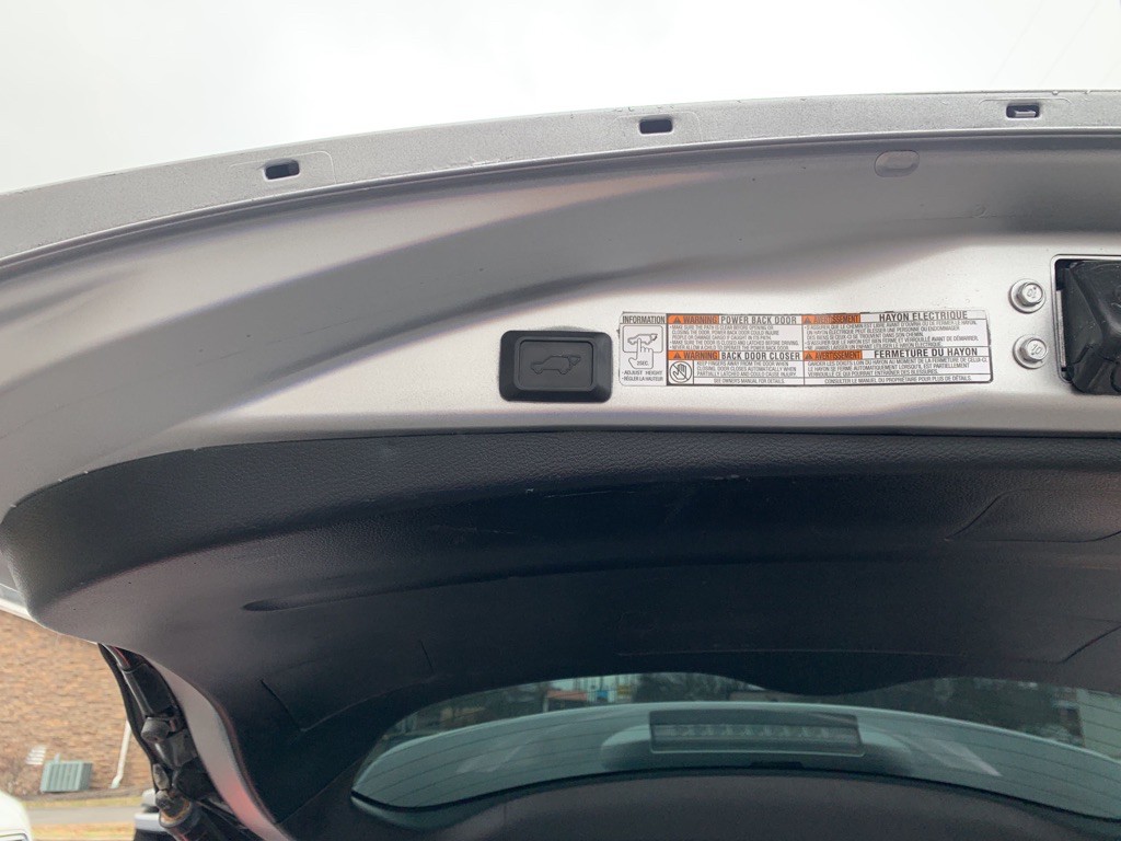 2017 Toyota Rav4 Image 10