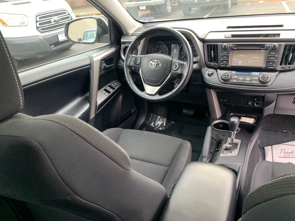 2017 Toyota Rav4 Image 15
