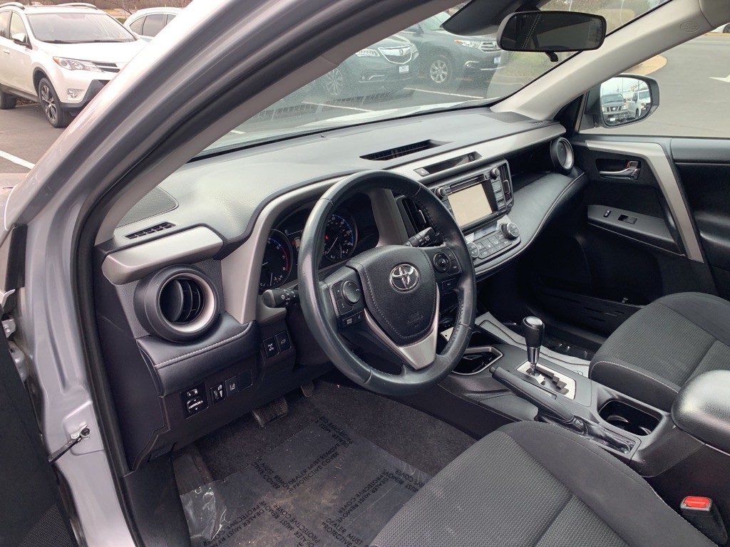 2017 Toyota Rav4 Image 19