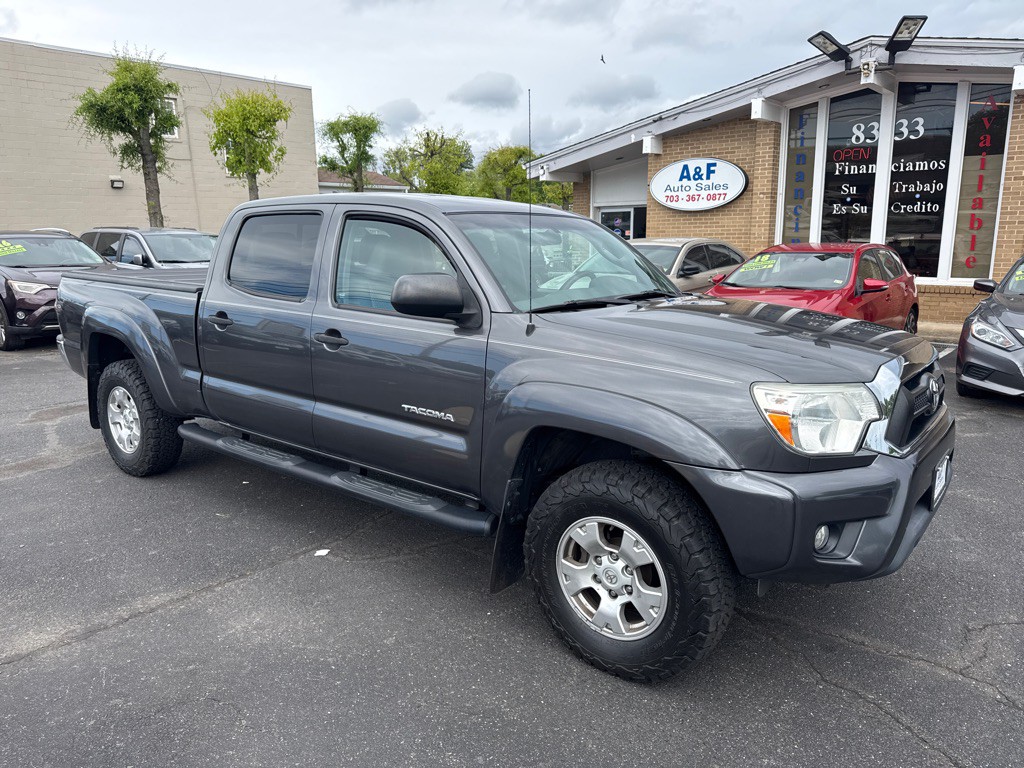 2015 Toyota Tacoma Image 1