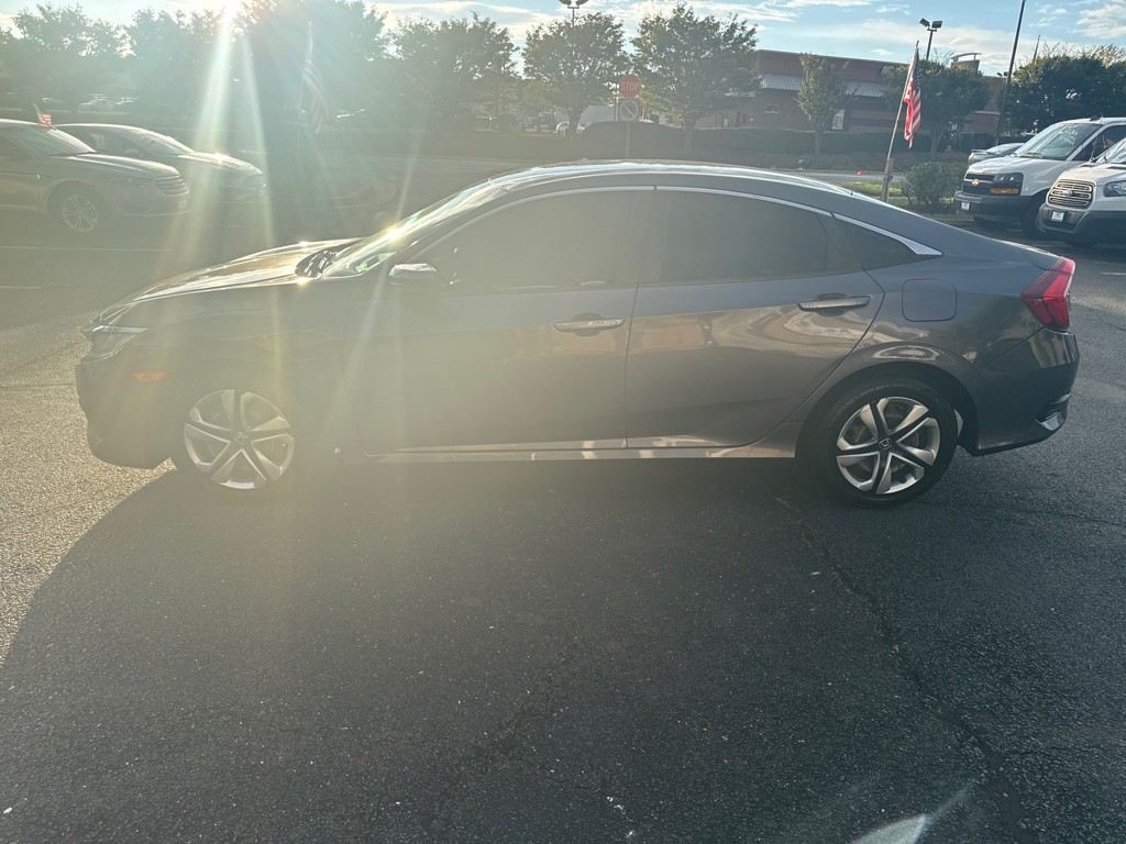 2017 Honda Civic Image 4