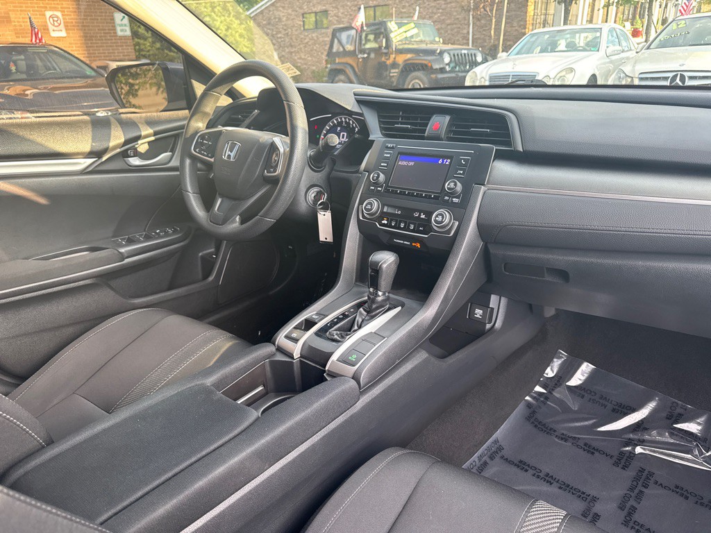 2017 Honda Civic Image 11