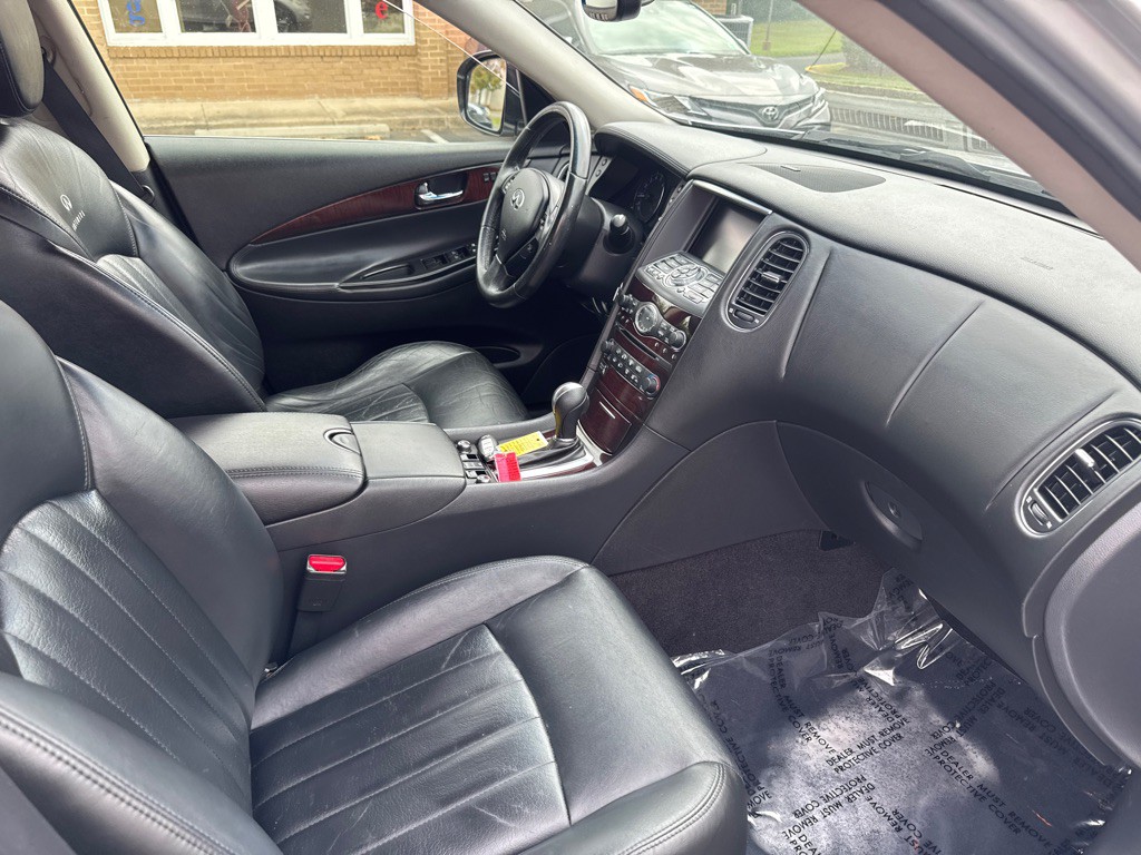2012 INFINITI EX35 Image 9