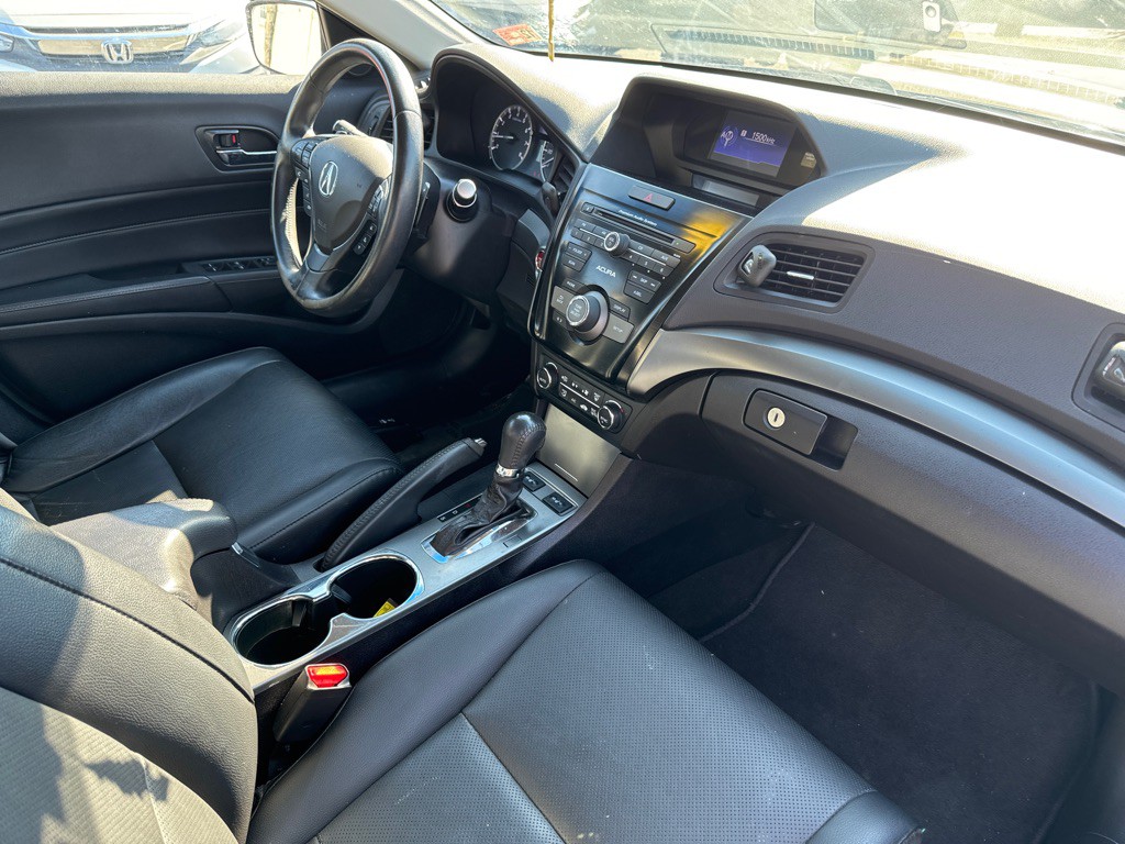 2014 Acura ILX Image 10