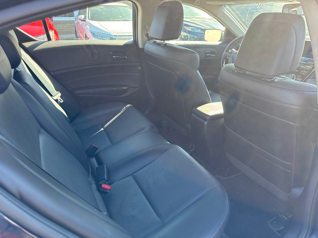 2014 Acura ILX Image 12