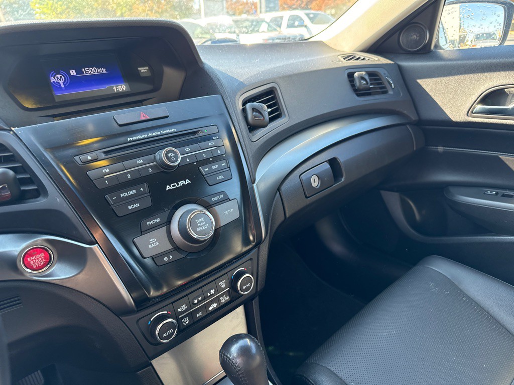 2014 Acura ILX Image 17