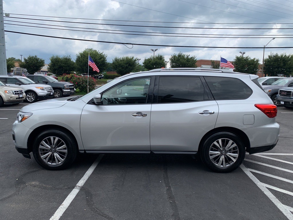 2019 Nissan Pathfinder Image 4