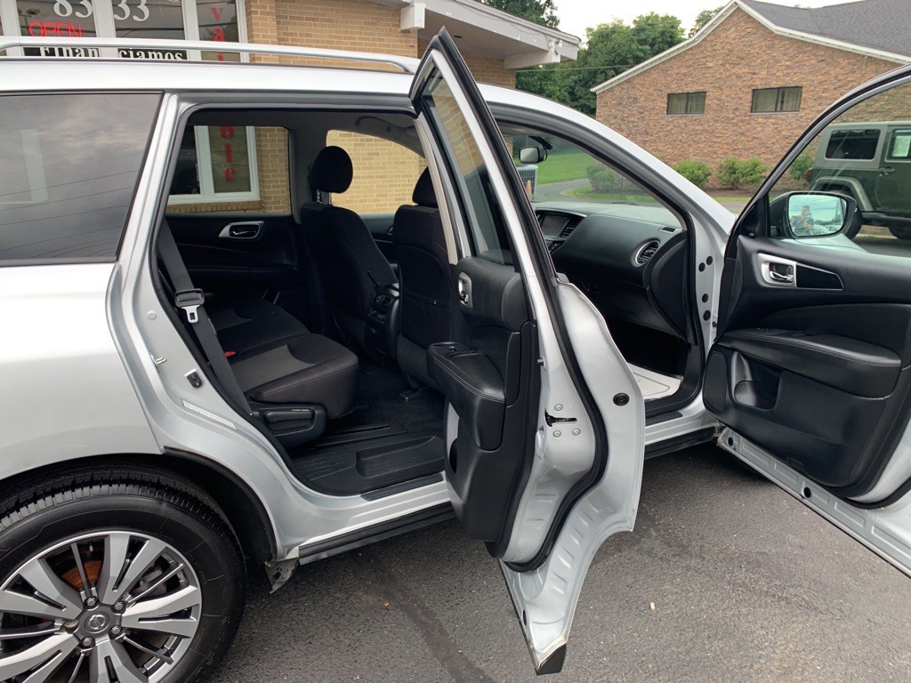 2019 Nissan Pathfinder Image 11