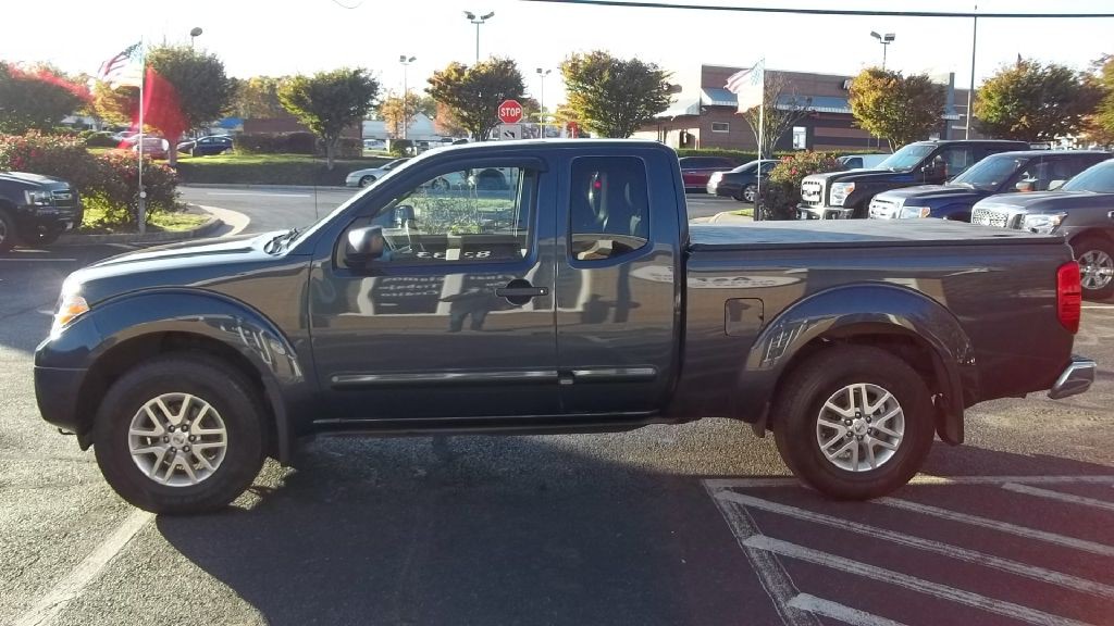 2015 Nissan Frontier Image 4