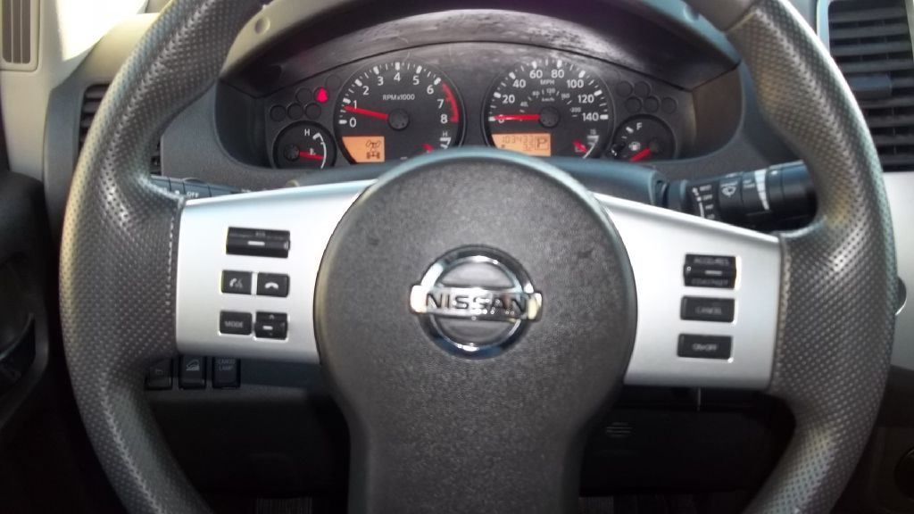 2015 Nissan Frontier Image 14