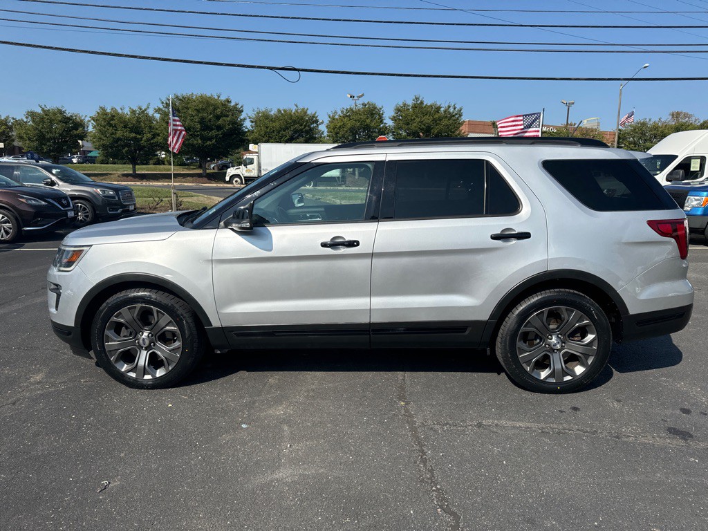 2018 Ford Explorer Image 4