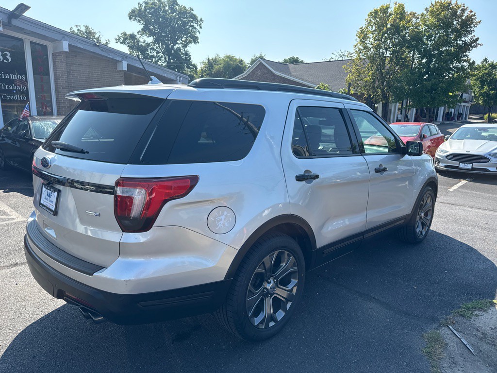 2018 Ford Explorer Image 7