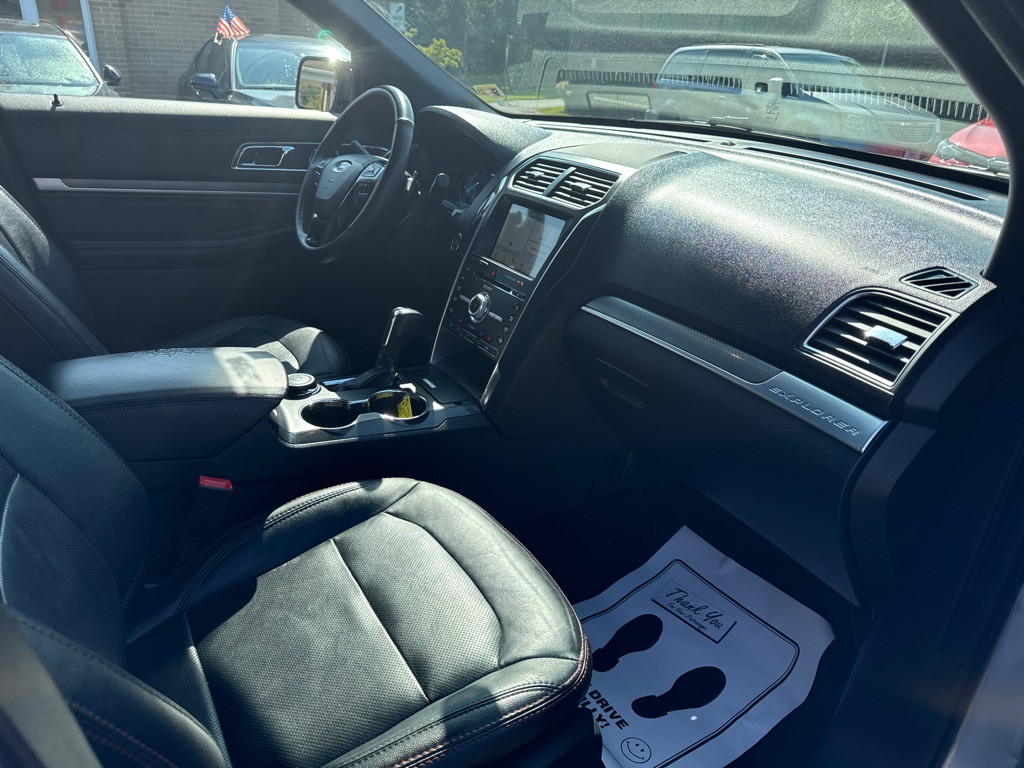 2018 Ford Explorer Image 10
