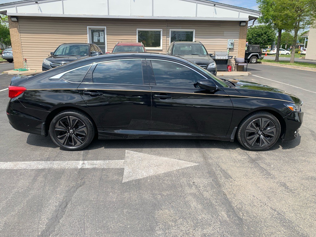 2018 Honda Accord Image 8