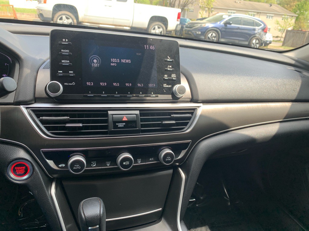 2018 Honda Accord Image 15