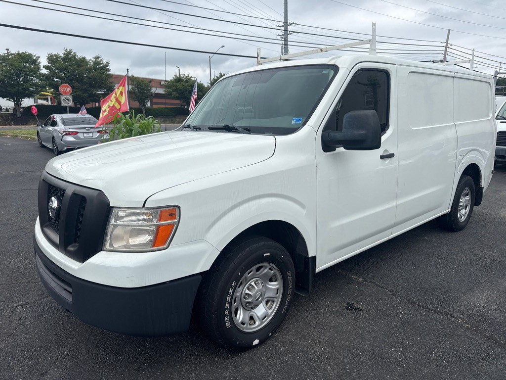 2016 Nissan NV Image 4