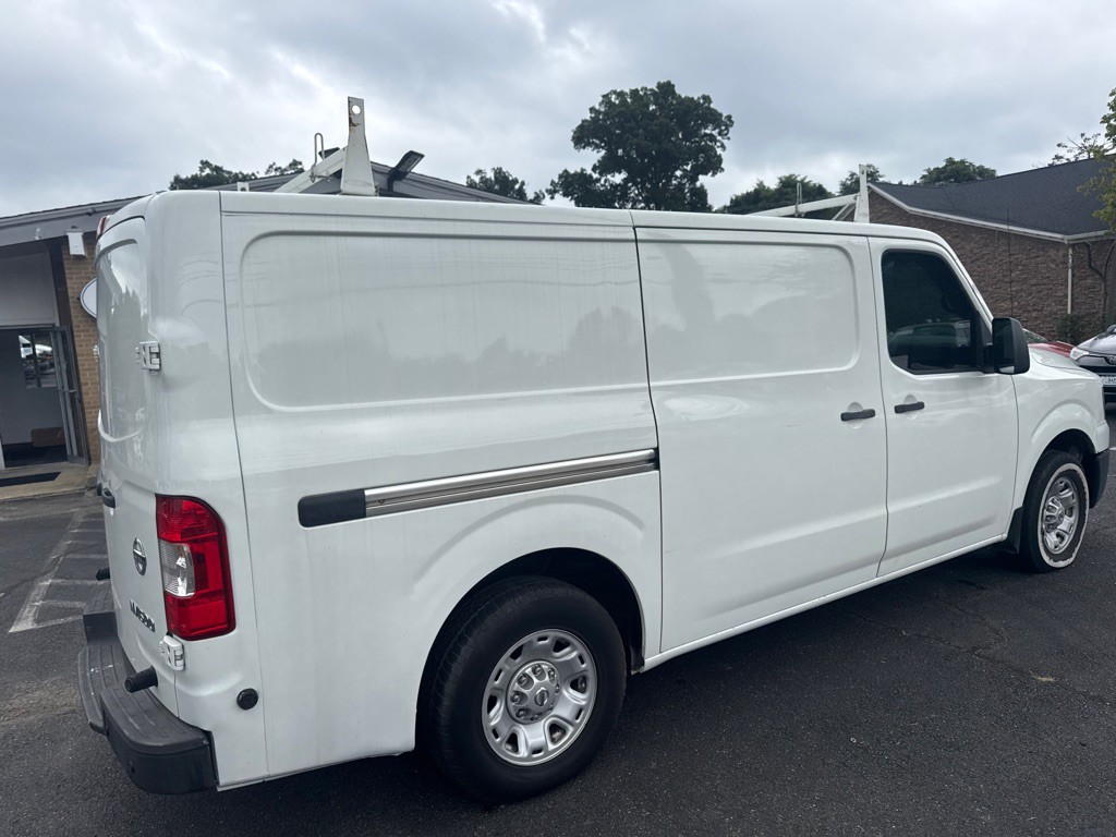 2016 Nissan NV Image 8