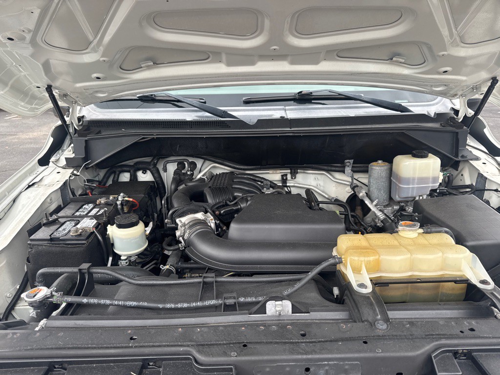 2016 Nissan NV Image 13