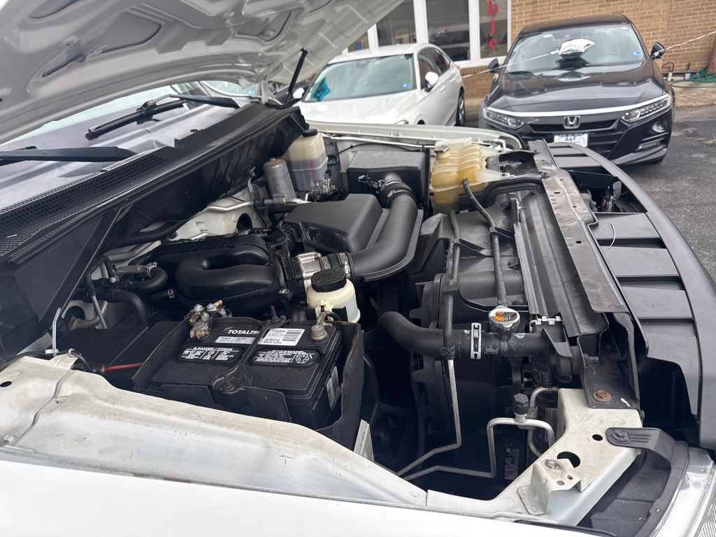 2016 Nissan NV Image 14