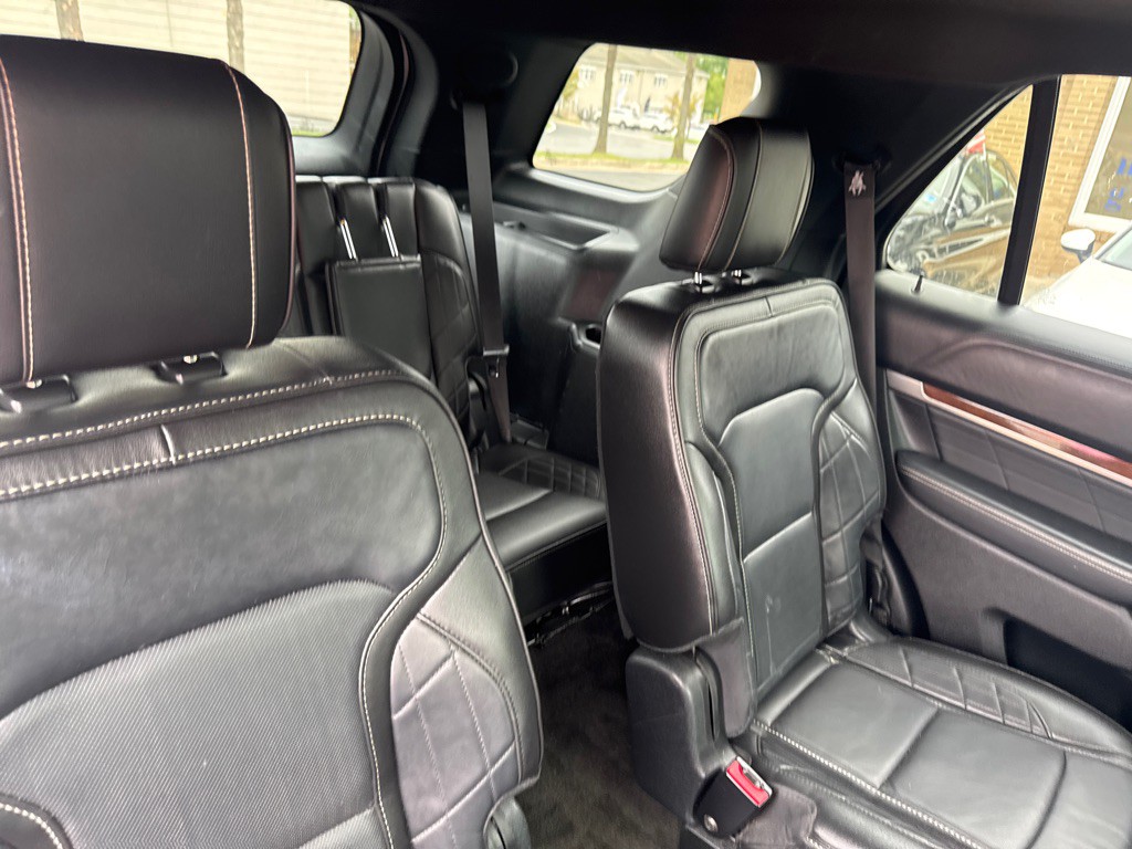 2018 Ford Explorer Image 13