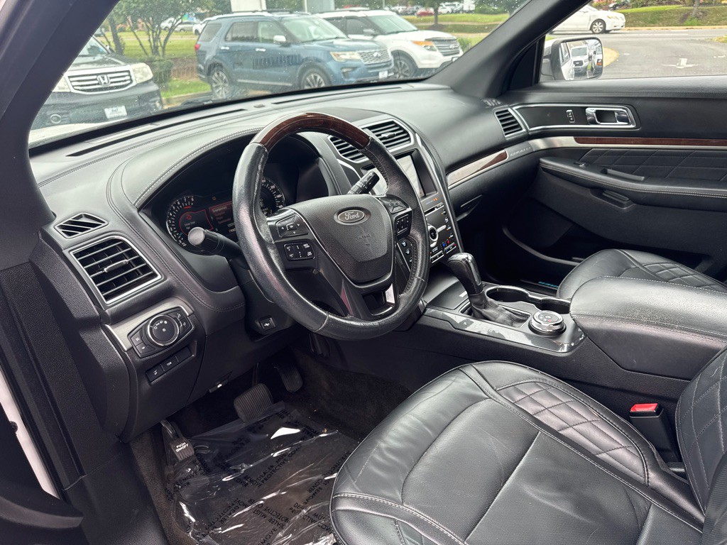 2018 Ford Explorer Image 22