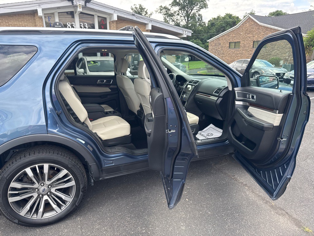 2019 Ford Explorer Image 10