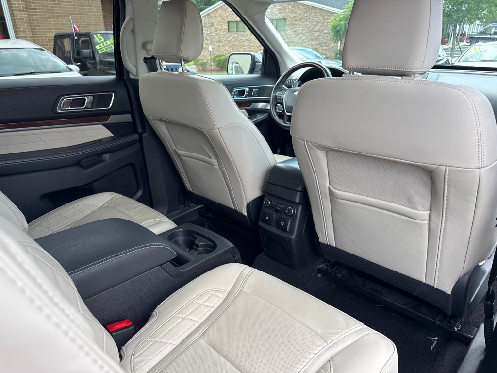 2019 Ford Explorer Image 11